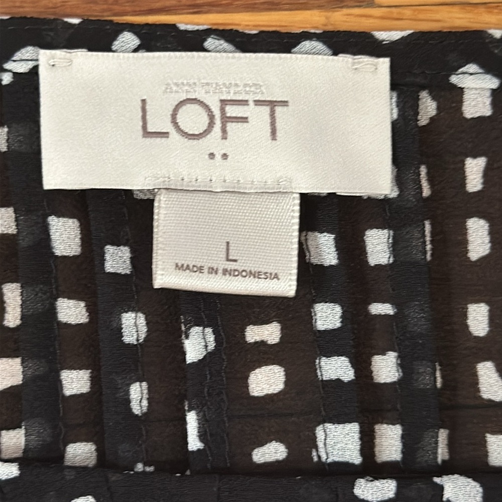 🌺 LOFT Sleeveless Shell Top Sz L - Picture 6 of 7